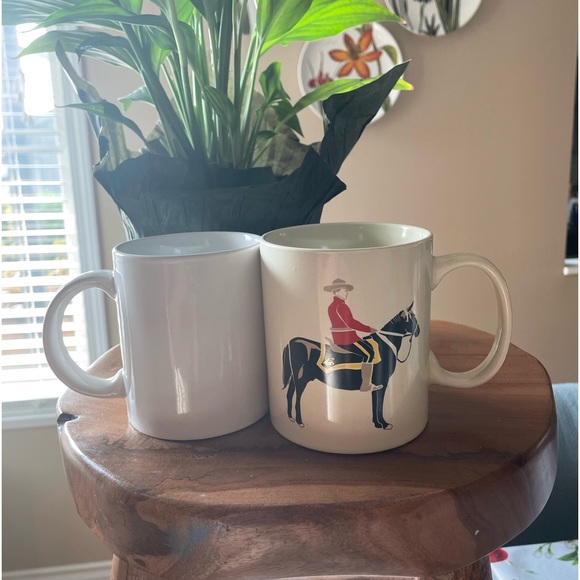 2/$20🐴Mountie on Horse Ceramic Mug - Picture 5 of 5